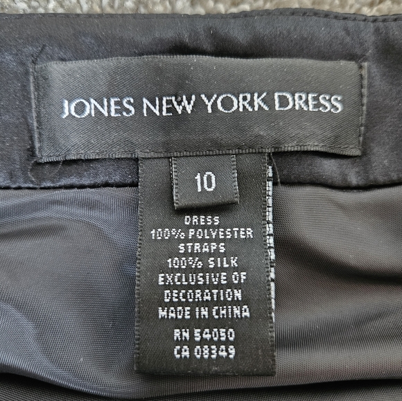 JNY bias cut Embroidered Silk straps Jones New York dress LBD Size 10 - Picture 13 of 16